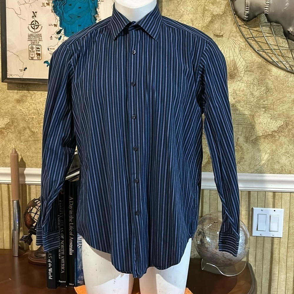 DKNY Men’s Dress shirt. Button Down XL